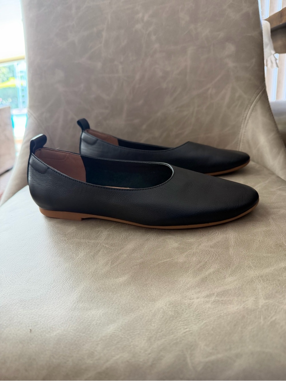 Quince Black Leather Slip-On Ballet Flats - Picture 4 of 7